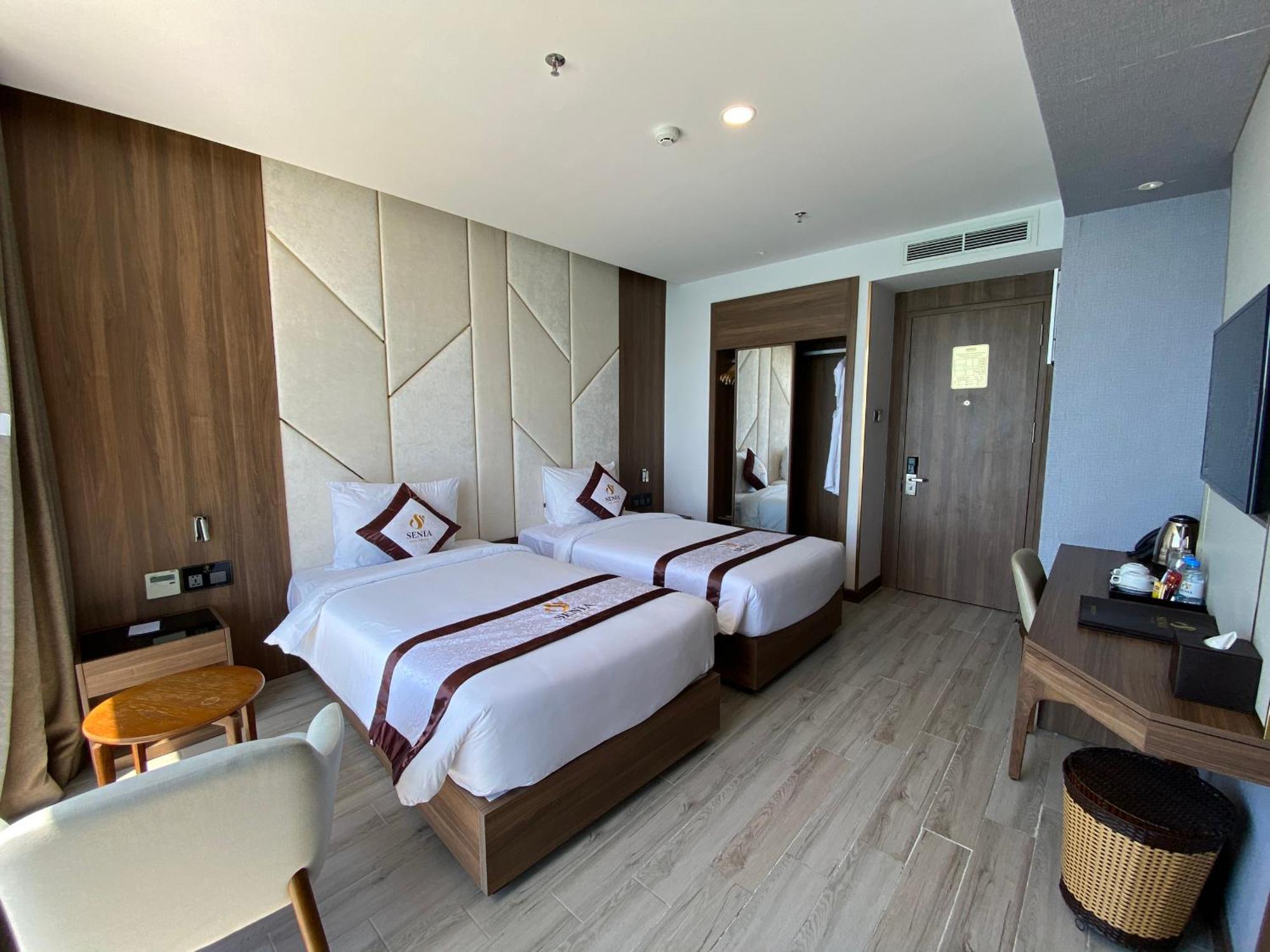 Senia Hotel Nha Trang Buitenkant foto