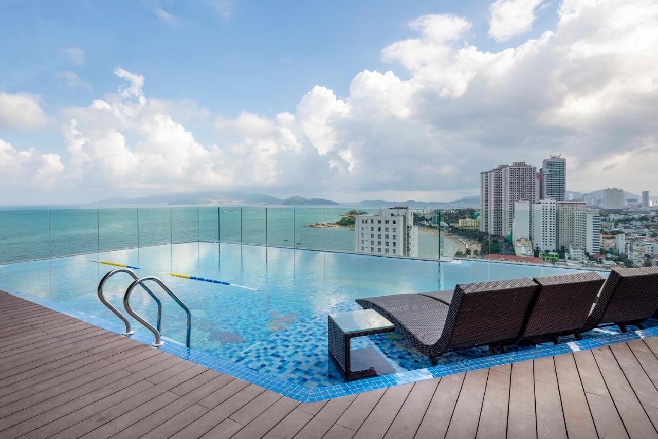 Senia Hotel Nha Trang Buitenkant foto
