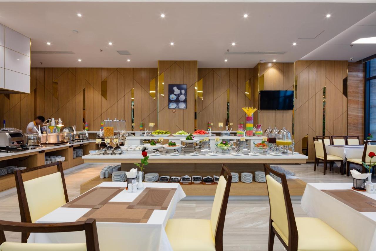 Senia Hotel Nha Trang Buitenkant foto