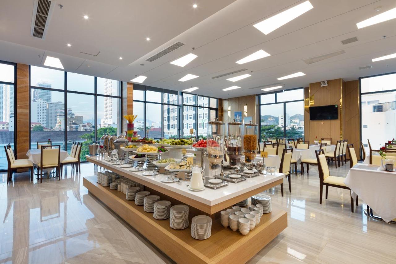 Senia Hotel Nha Trang Buitenkant foto