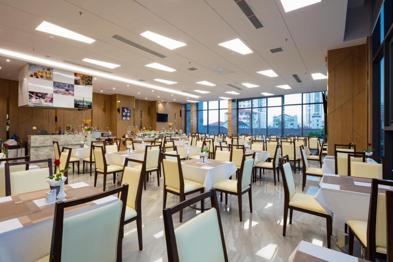 Senia Hotel Nha Trang Buitenkant foto