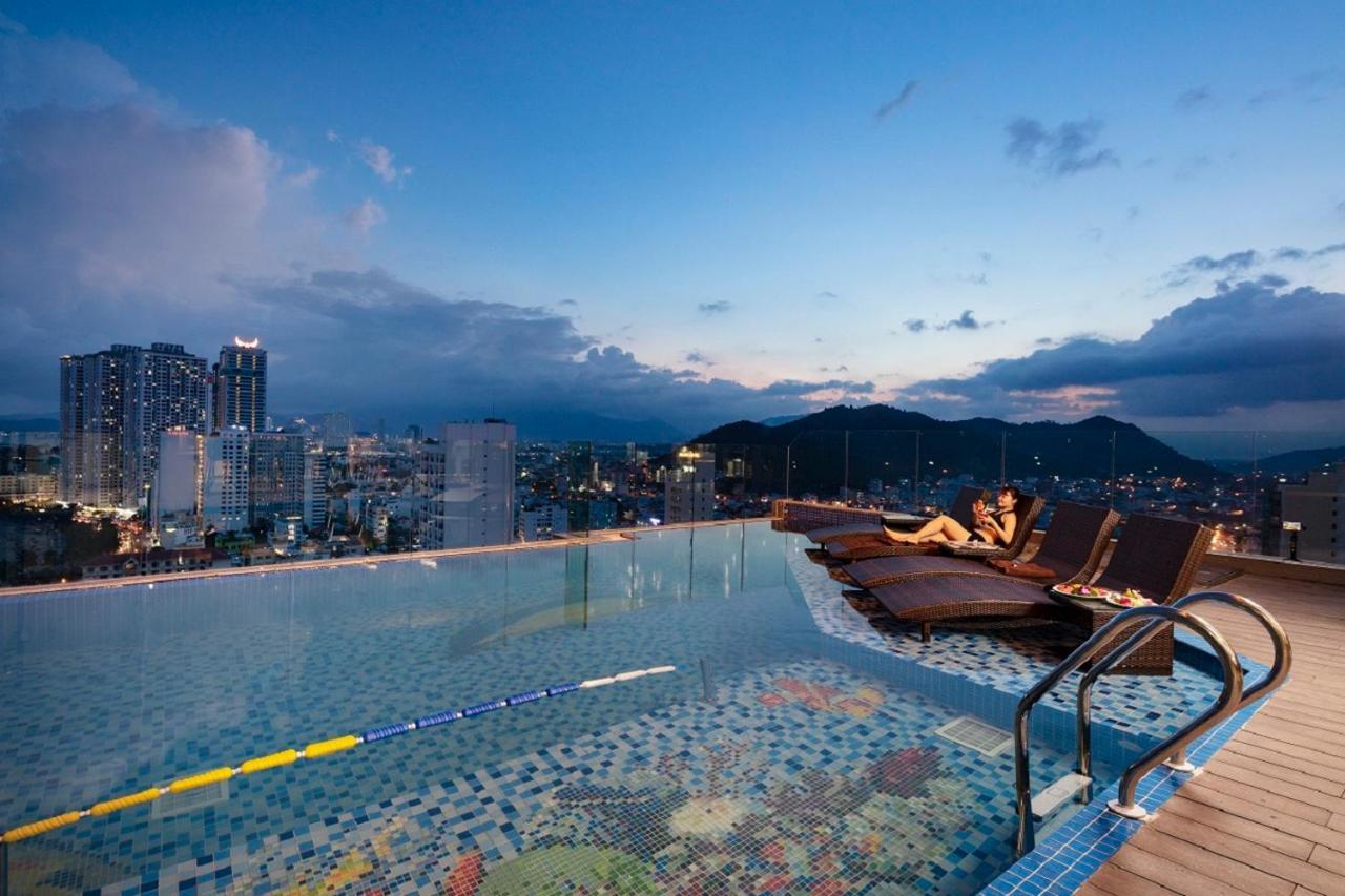 Senia Hotel Nha Trang Buitenkant foto